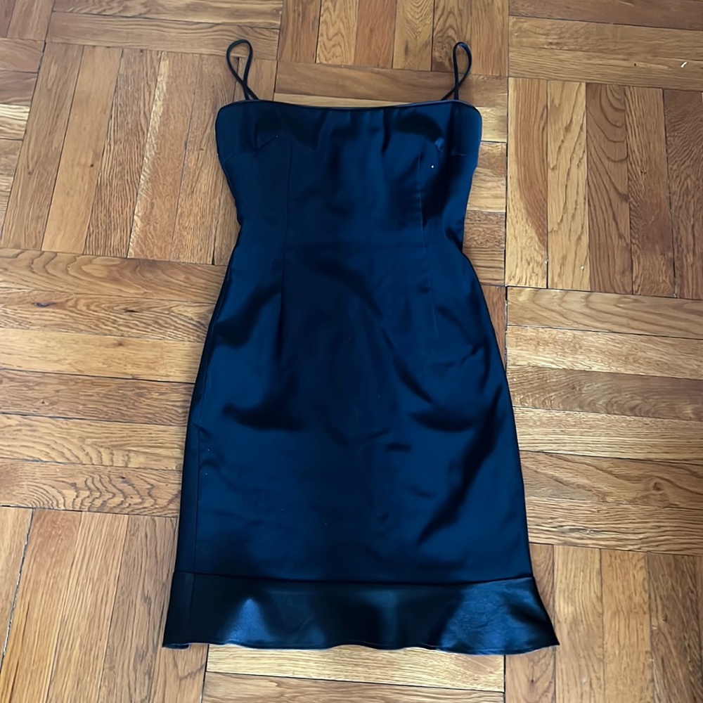 Classy LBD with a satin like raffle bottom